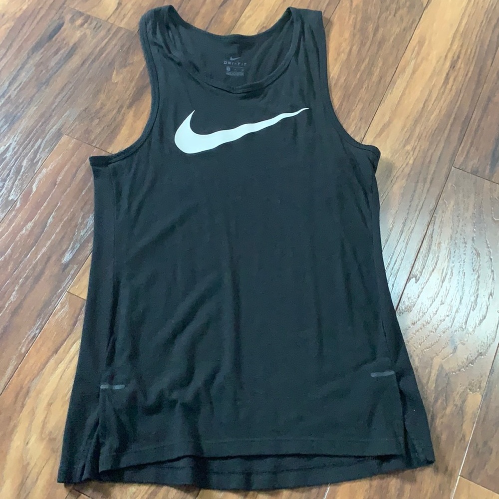 Nike tank